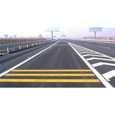 高速公路劃線工程價格解析及其在交通安全設(shè)施工程中的核心地位